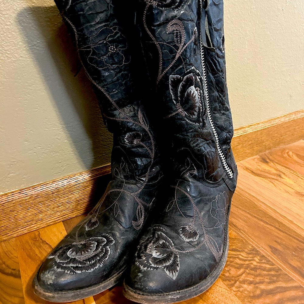 Old Gringo Razz boots size 9
